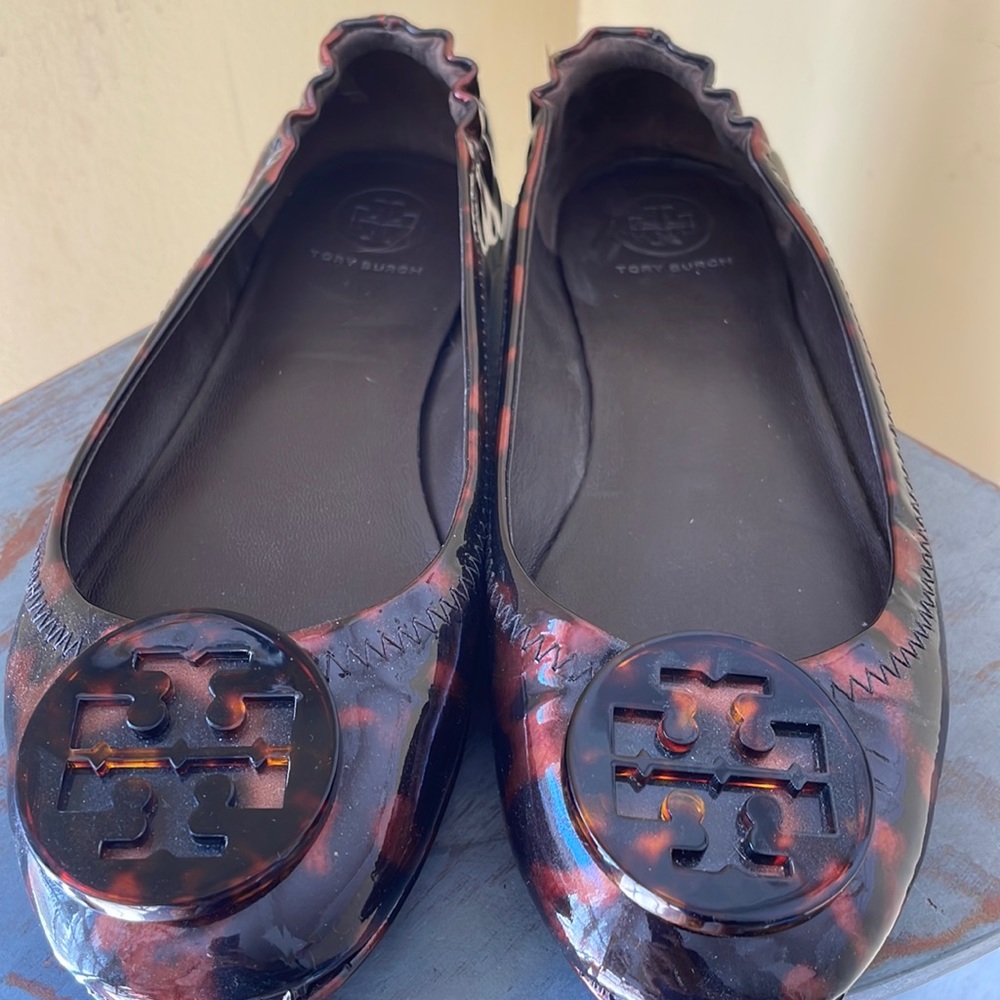 - 🤎🖤Tory Burch Patent Leather Black & Brown Flats - Animal Print size 6